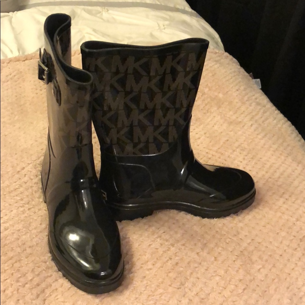 Michael Kors Rainboots